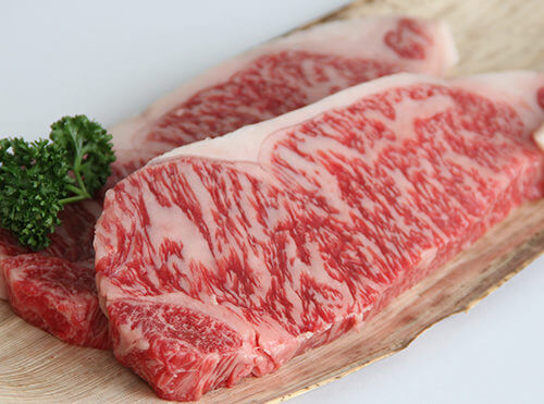 肉贈サーロインステーキ